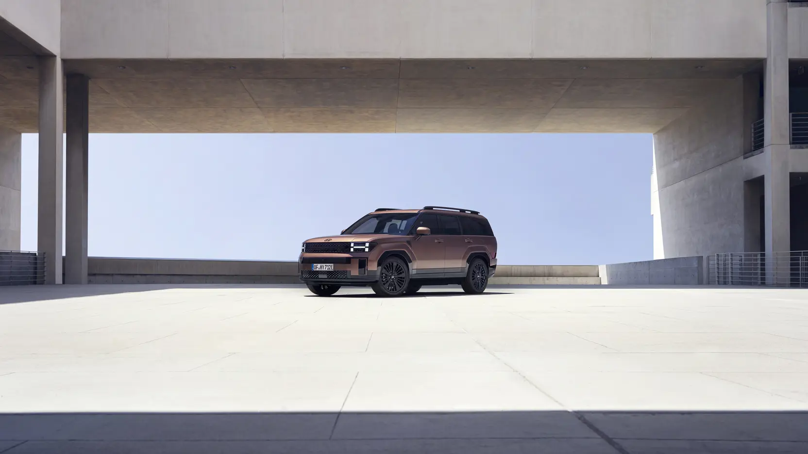 Hyundai Santafe Exterior 2023 PHEV KV FRONT CORNER STILL